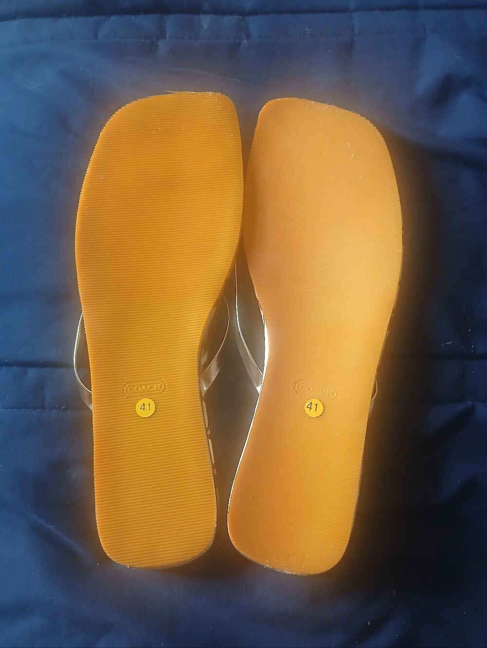 Coach Monogram T Strap Flip Flops Size 10 (41) - Picture 4 of 16